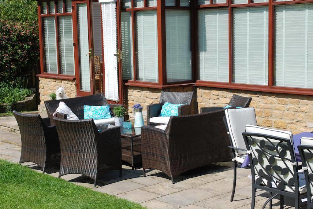 Stoneleigh Barn Bed And Breakfast Sherborne  Exterior photo